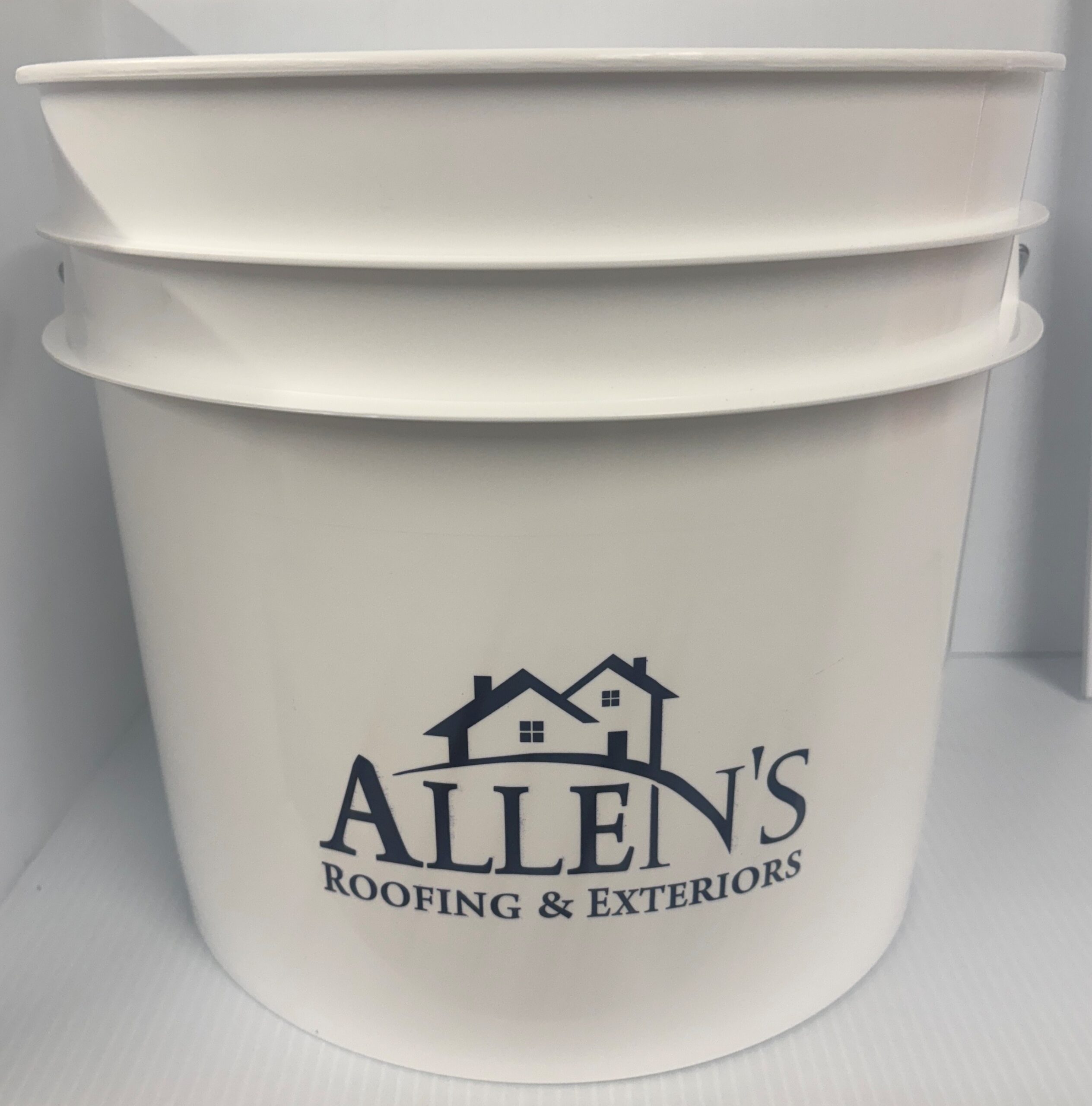 3.5 gal. Plastic Bucket - Image 3